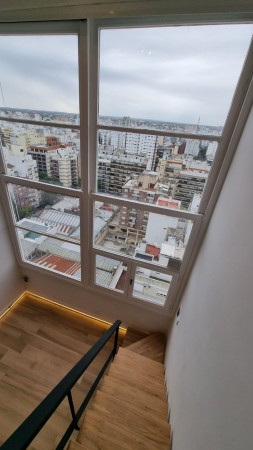 Dpto duplex de diseño. San Luis y Rivadavia
