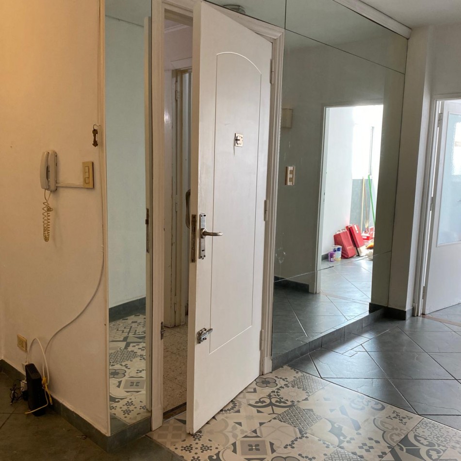 Venta semipiso San Martin e H Yrigoyen