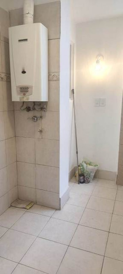 2 am a la calle con balcon y dependencia Belgrano 2350