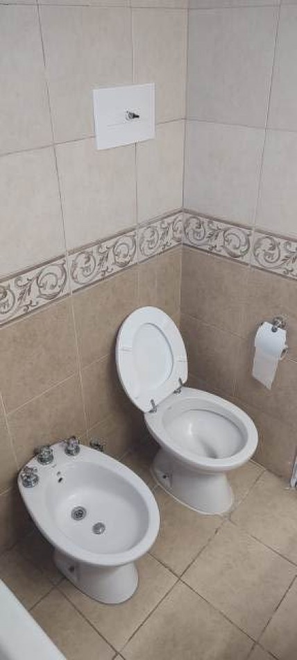 2 am a la calle con balcon y dependencia Belgrano 2350