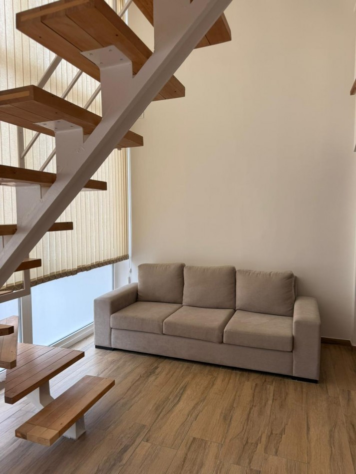 Dto 3 amb en dos plantas San Luis 1830