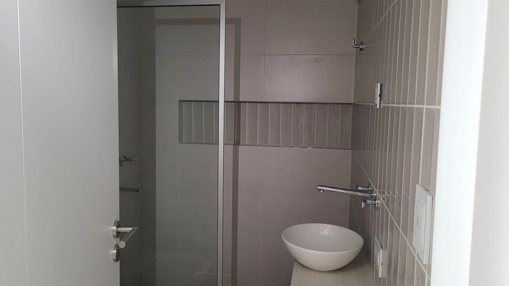 Monoambiente a estrenar Garay 3451