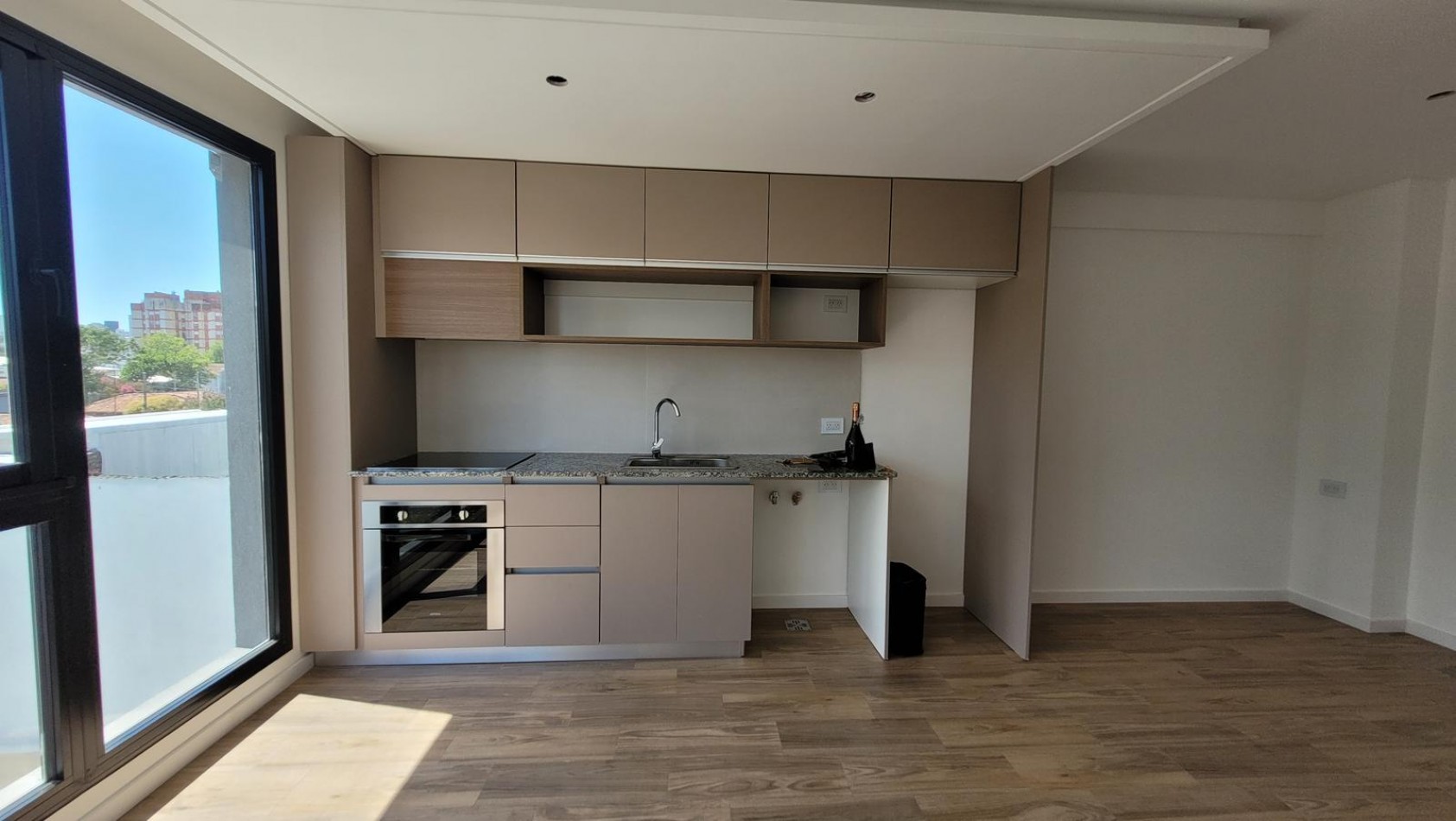 Monoambiente a estrenar Garay 3451