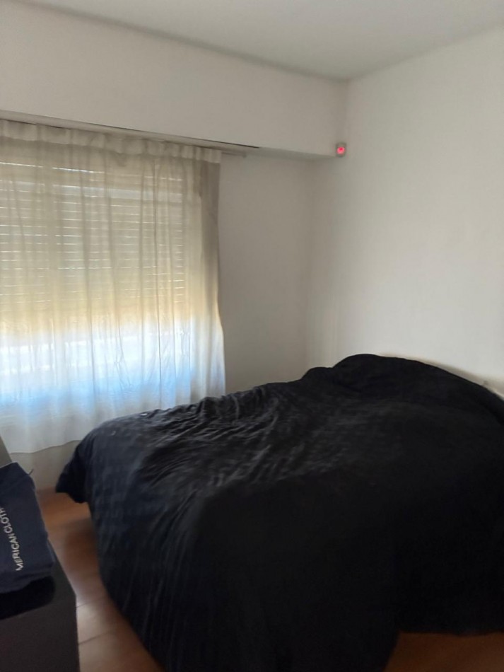 Chalet con local en San Jose. España y Quintana