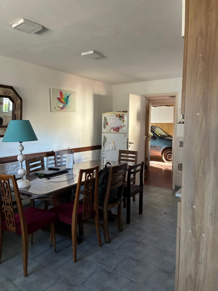 Chalet con local en San Jose. España y Quintana
