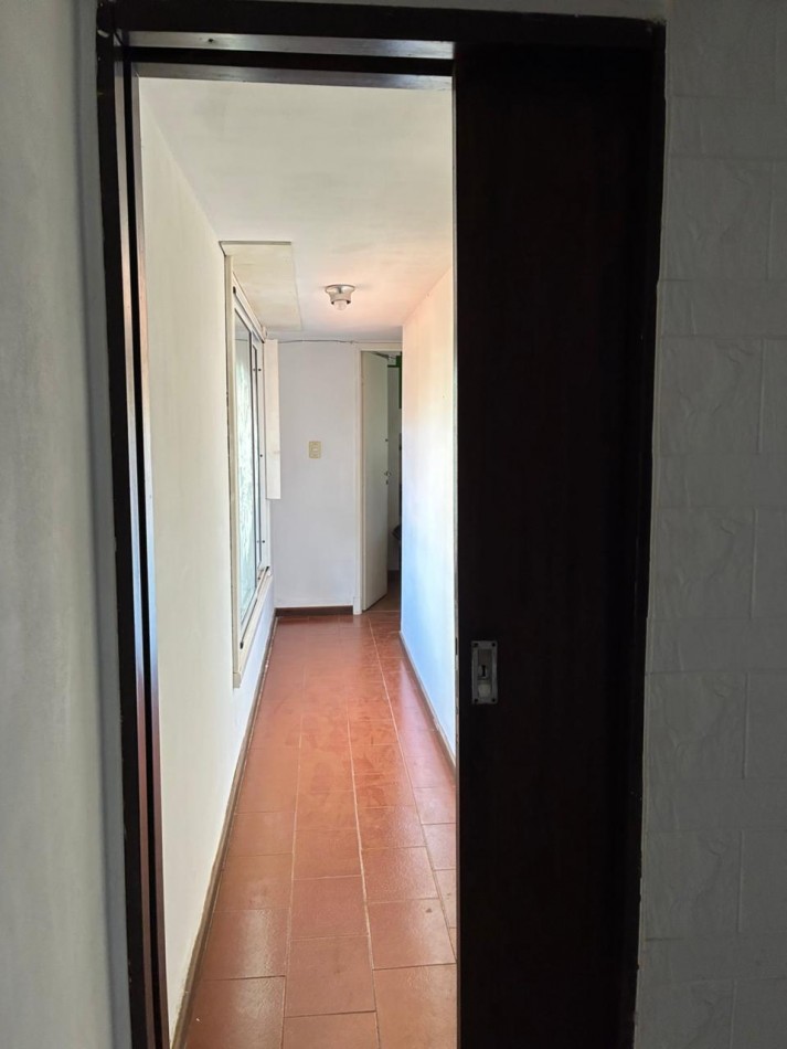 Chalet con local en San Jose. España y Quintana