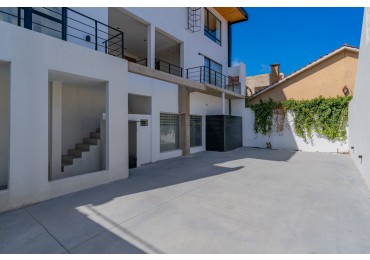 Dto 3 amb al frente c/cochera Brandsen 4210